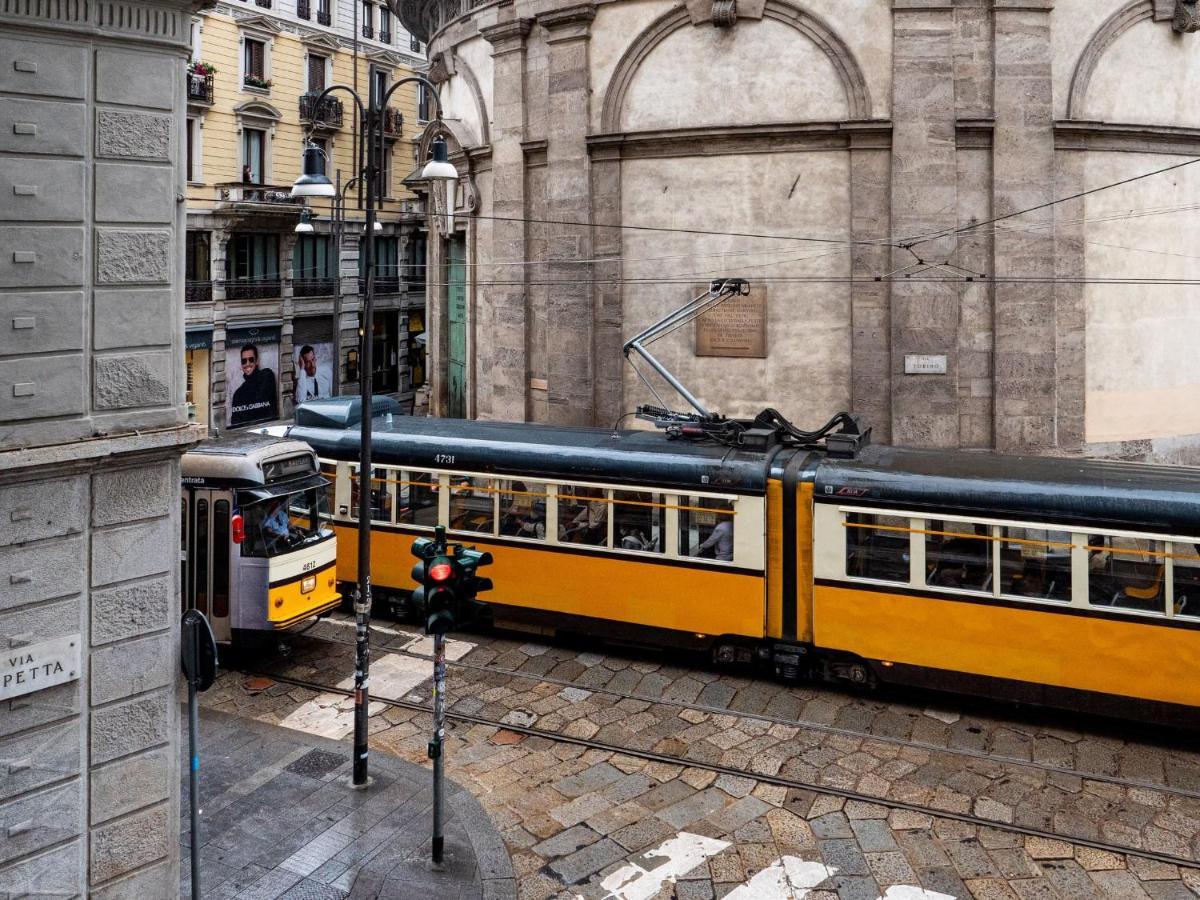 The Best Rent - Modern Duomo Apartment Milan Luaran gambar
