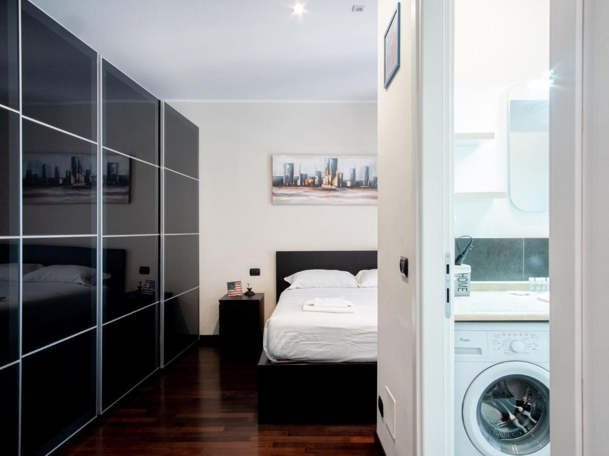 The Best Rent - Modern Duomo Apartment Milan Luaran gambar