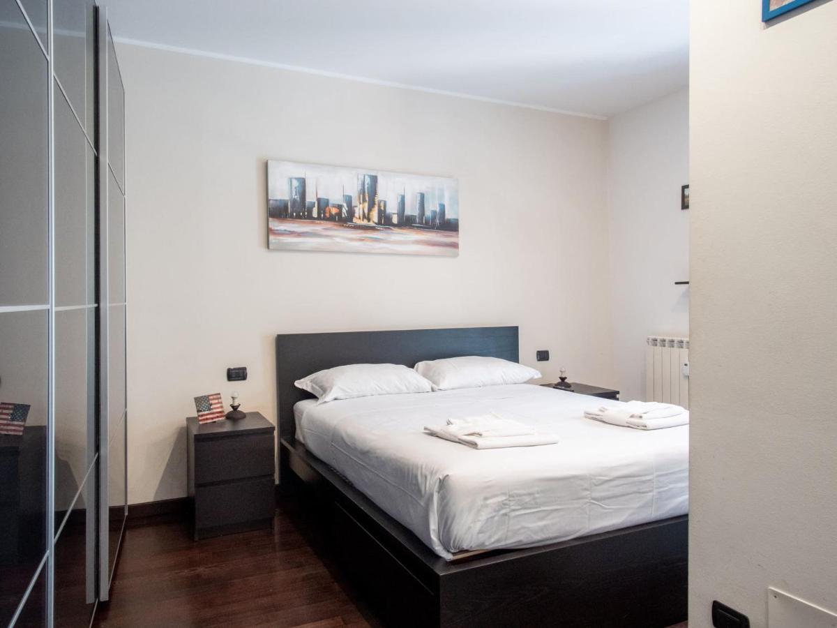 The Best Rent - Modern Duomo Apartment Milan Luaran gambar